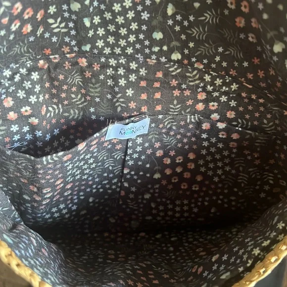 NWT cute clutch - Picture 3 of 6